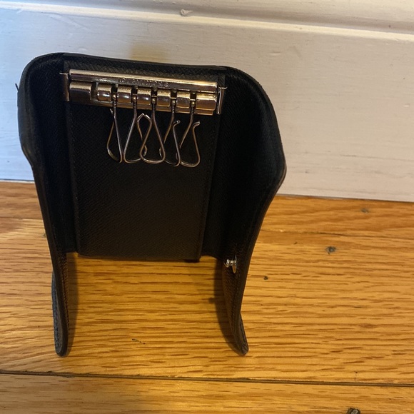 Mens Louis Vuitton key case wallet - Picture 5 of 10